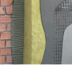 L’isolamento a cappotto è una pratica molto diffusa per la coibentazione termica ma anche acustica delle pareti esterne di un edificio.
